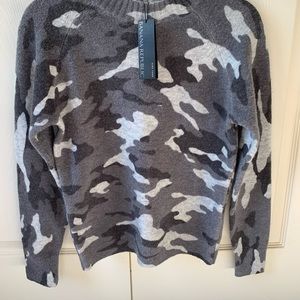 Banana Republic, Aire Yarn sweater